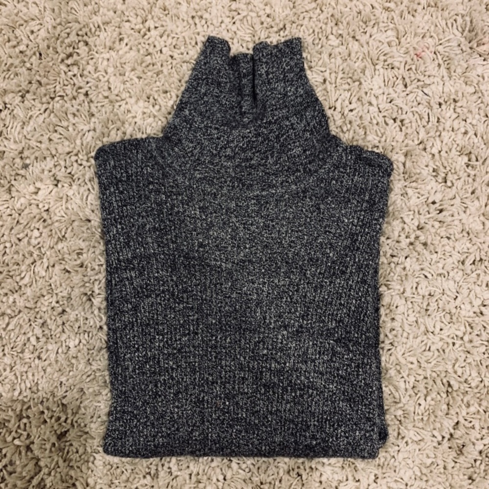 Grey Speckled Turtleneck